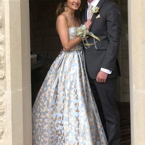 Sherri Hill prom dress